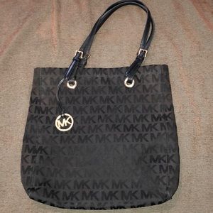 Michael Kors Tote